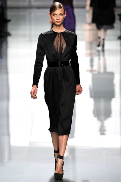 Look 38